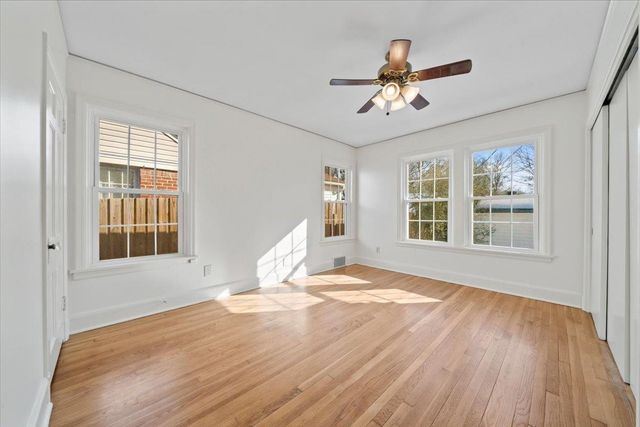 381 HOLMES CIR, Memphis, TN 38111