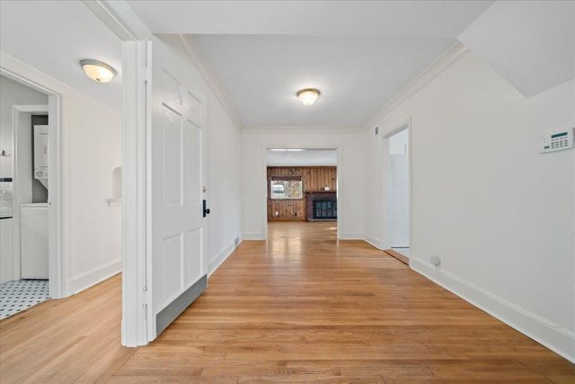 381 HOLMES CIR, Memphis, TN 38111