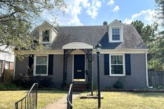 381 HOLMES CIR, Memphis, TN 38111