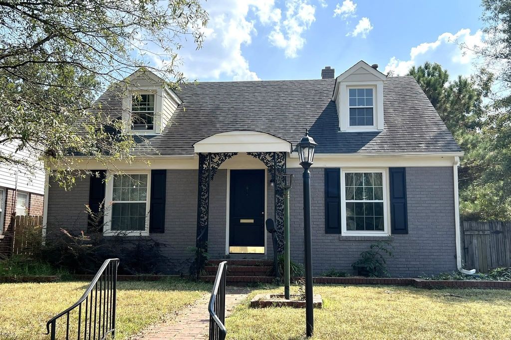 381 HOLMES CIR, Memphis, TN 38111