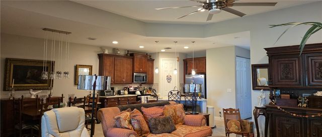7426 Oakridge Place, Vero Beach, FL 32966
