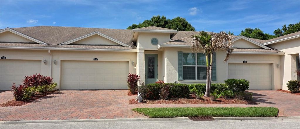 7426 Oakridge Place, Vero Beach, FL 32966