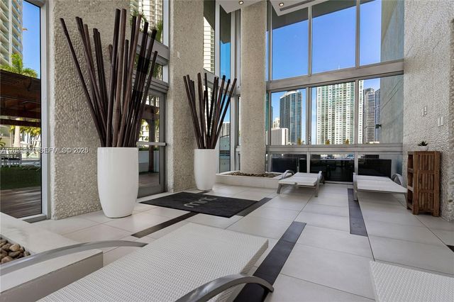 92 SW 3rd St 2510, Miami, FL 33130