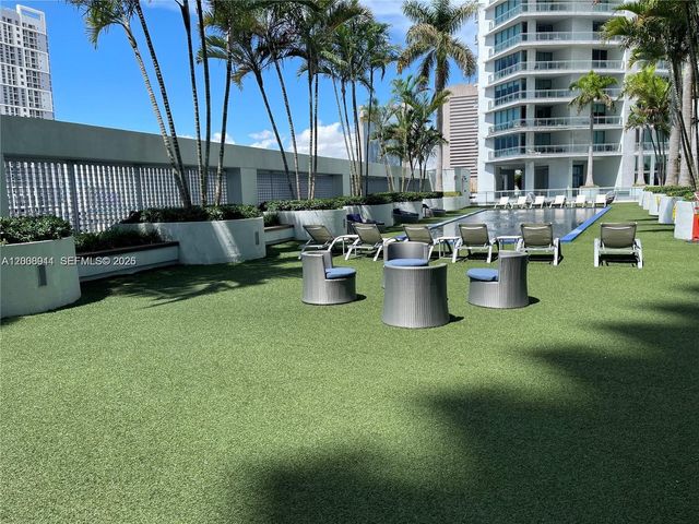 92 SW 3rd St 2510, Miami, FL 33130