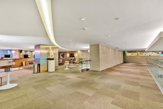 92 SW 3rd St 2510, Miami, FL 33130