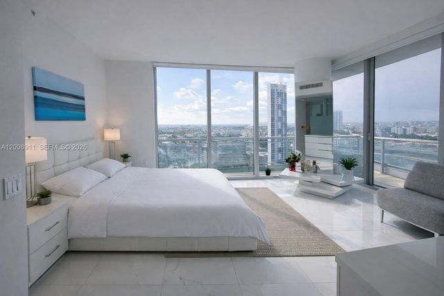 92 SW 3rd St 2510, Miami, FL 33130