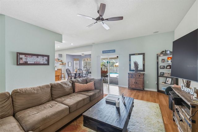 18924 FISHERMANS BEND DRIVE, Lutz, FL 33558