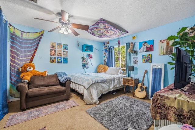 18924 FISHERMANS BEND DRIVE, Lutz, FL 33558