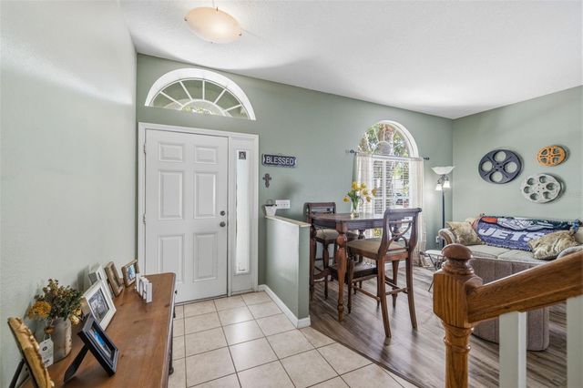 18924 FISHERMANS BEND DRIVE, Lutz, FL 33558