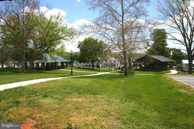 39 MAIN ST, Keedysville, MD 21756