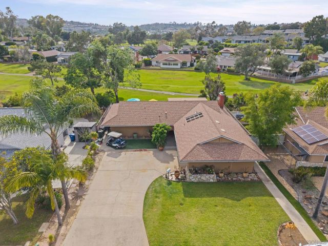 1026 La Reina, San Marcos, CA 92078