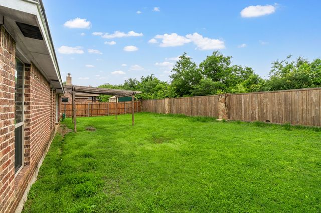 1606 Jupiter Lane, Ennis, TX 75119