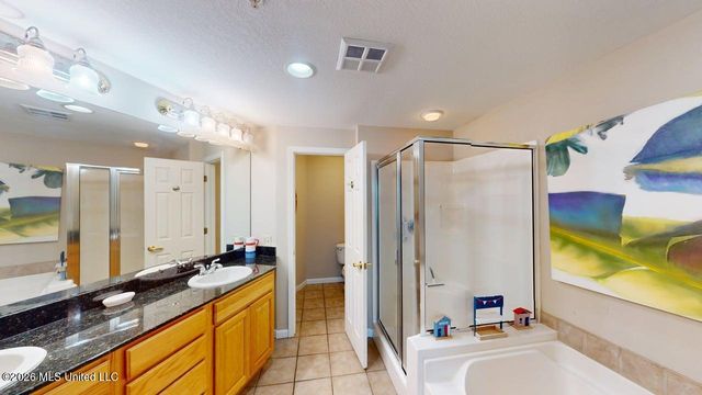2230 Beach Drive, 301, Gulfport, MS 39507