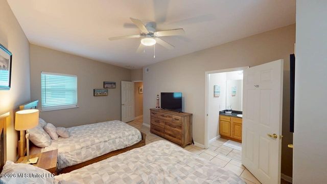 2230 Beach Drive, 301, Gulfport, MS 39507