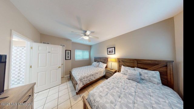 2230 Beach Drive, 301, Gulfport, MS 39507