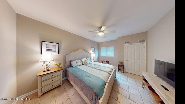 2230 Beach Drive, 301, Gulfport, MS 39507