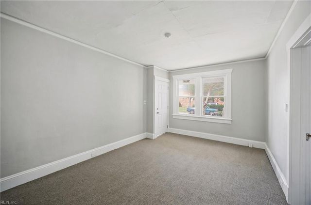 169 D View AVE, Norfolk, VA 23503