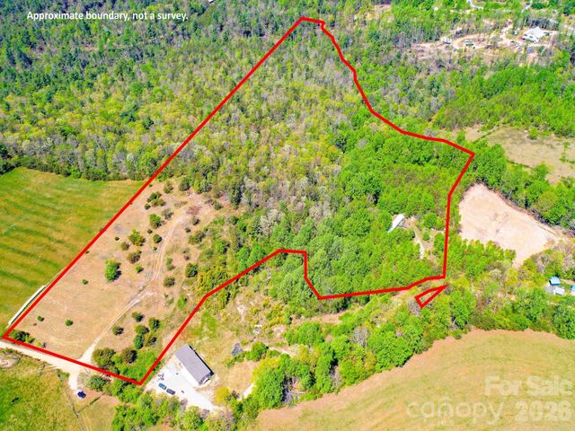 3646 Summer Road, Hendersonville, NC 28792