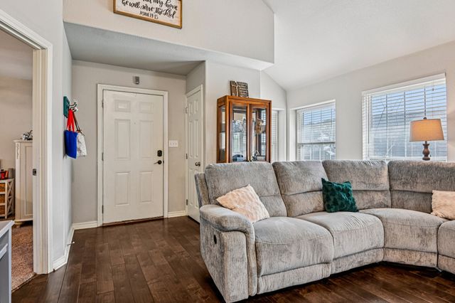 1733 Shawnee Drive, Cleburne, TX 76033