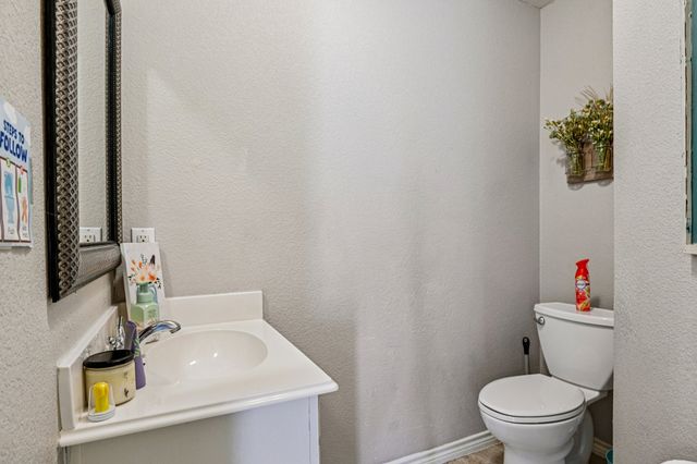 1733 Shawnee Drive, Cleburne, TX 76033