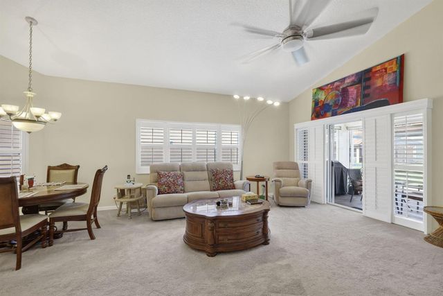 2097 Bonisle Circle, Riviera Beach, FL 33418