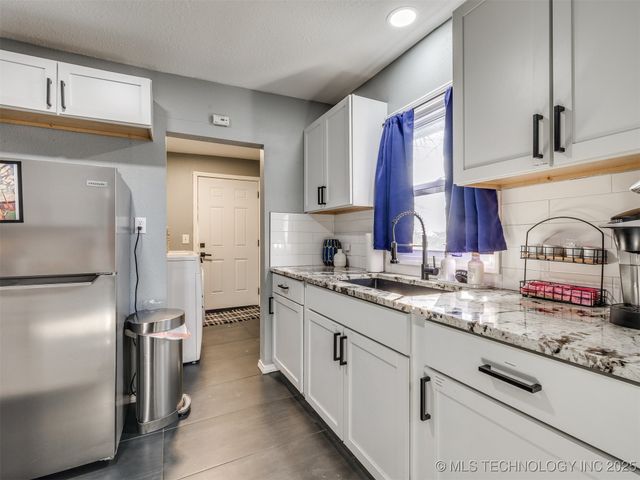 2016 W Easton Street, Tulsa, OK 74127