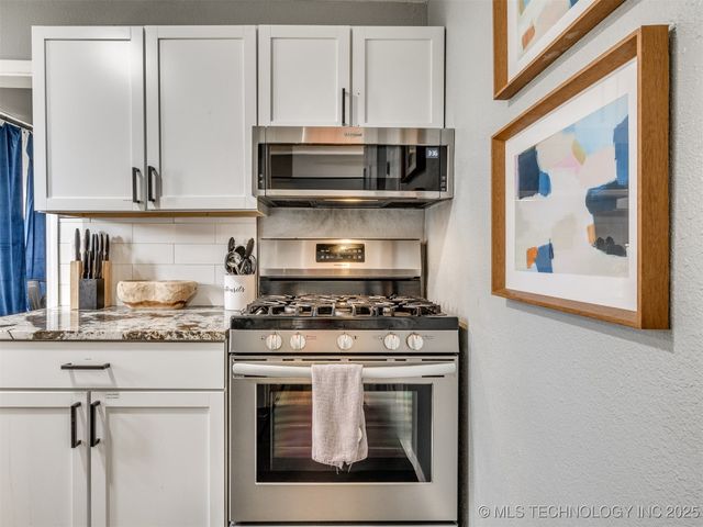 2016 W Easton Street, Tulsa, OK 74127