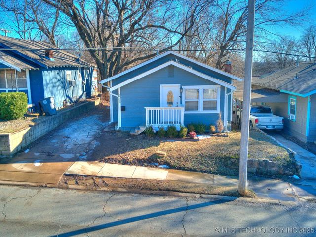 2016 W Easton Street, Tulsa, OK 74127