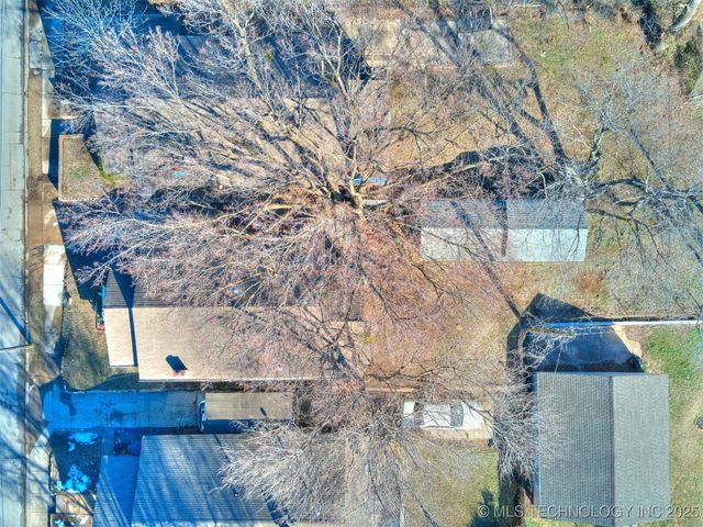 2016 W Easton Street, Tulsa, OK 74127