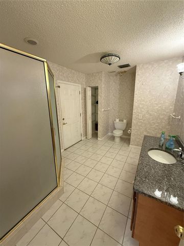 8801 CHINABERRY DRIVE, Tampa, FL 33637
