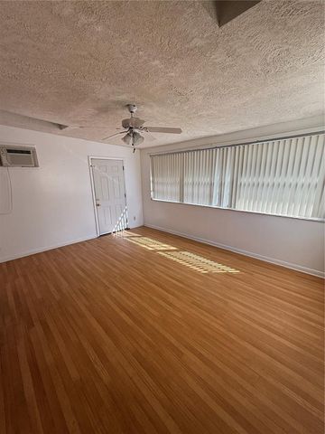 8801 CHINABERRY DRIVE, Tampa, FL 33637