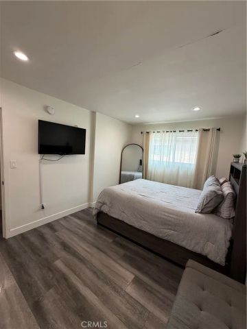 17111 Roscoe Boulevard 15, Northridge, CA 91325