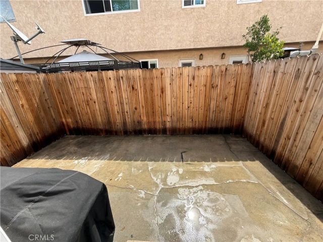 17111 Roscoe Boulevard 15, Northridge, CA 91325
