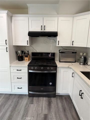 17111 Roscoe Boulevard 15, Northridge, CA 91325