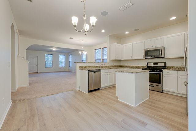 704 Bench Ln, Mount Juliet, TN 37122