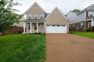 704 Bench Ln, Mount Juliet, TN 37122
