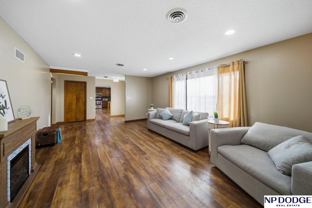 4210 Prairie Road, Fremont, NE 68025