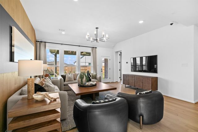 913 Brazos Trail, Dayton, TX 77535