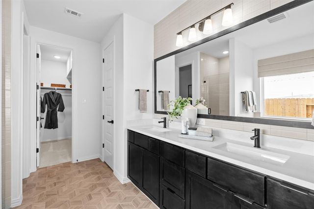 913 Brazos Trail, Dayton, TX 77535