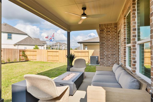 913 Brazos Trail, Dayton, TX 77535