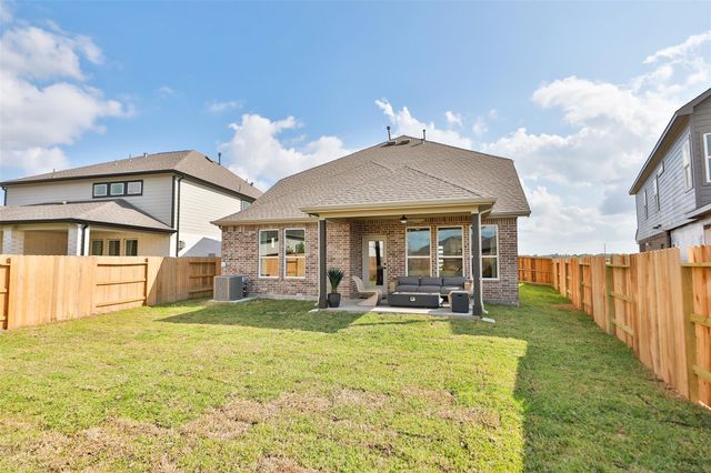 913 Brazos Trail, Dayton, TX 77535