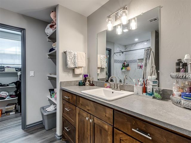 508 N Davis Avenue, Oklahoma City, OK 73127