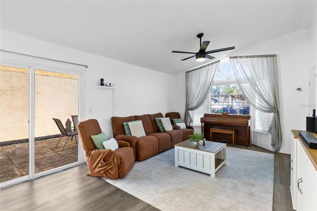 421 HORIZON DRIVE, Winter Springs, FL 32708