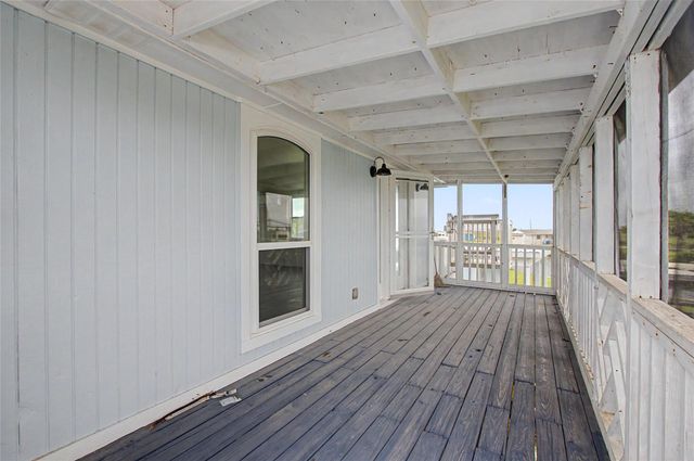 11 Chimaera Road, Sargent, TX 77414