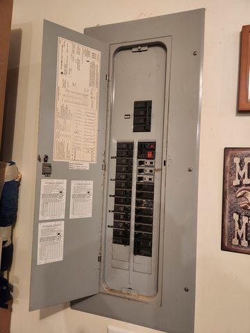 1508 Hawkeye Court, Carterville, IL 62918