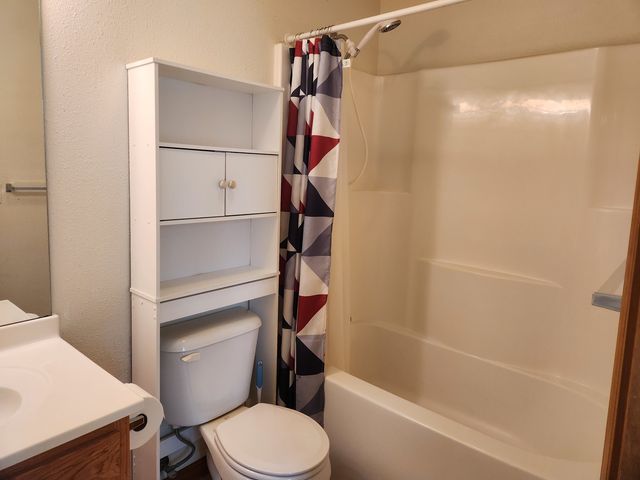 1508 Hawkeye Court, Carterville, IL 62918