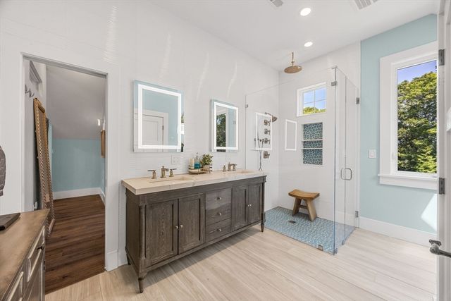 205 Forest St, Harwich, MA 02645