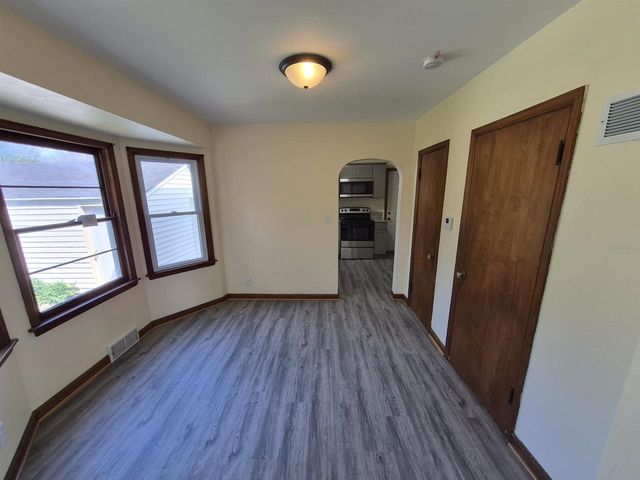 915 N Fremont Street, Janesville, WI 53545