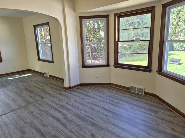 915 N Fremont Street, Janesville, WI 53545