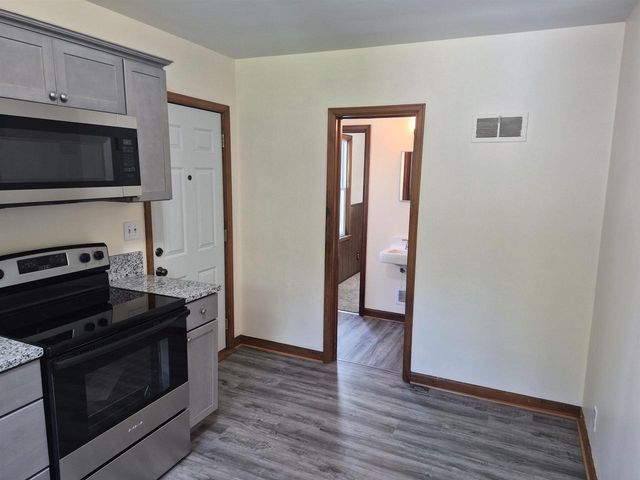 915 N Fremont Street, Janesville, WI 53545